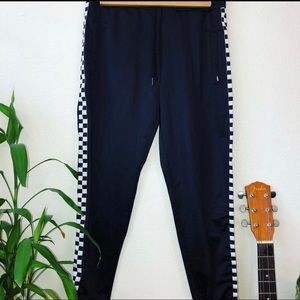 vans joggers